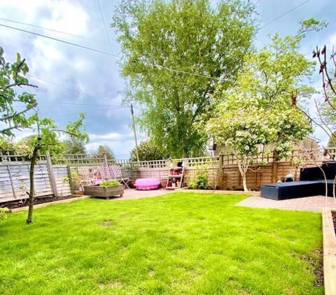Cottage In The Heart Of Frome Extérieur photo